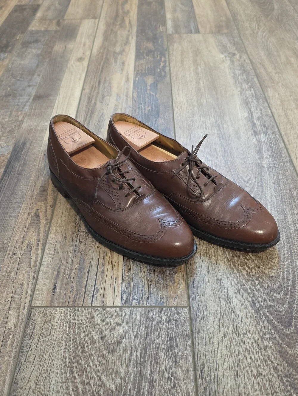 Johnston & Murphy - Aristocraft Made in USA Wingtip Oxfords - Men 9D - Brown